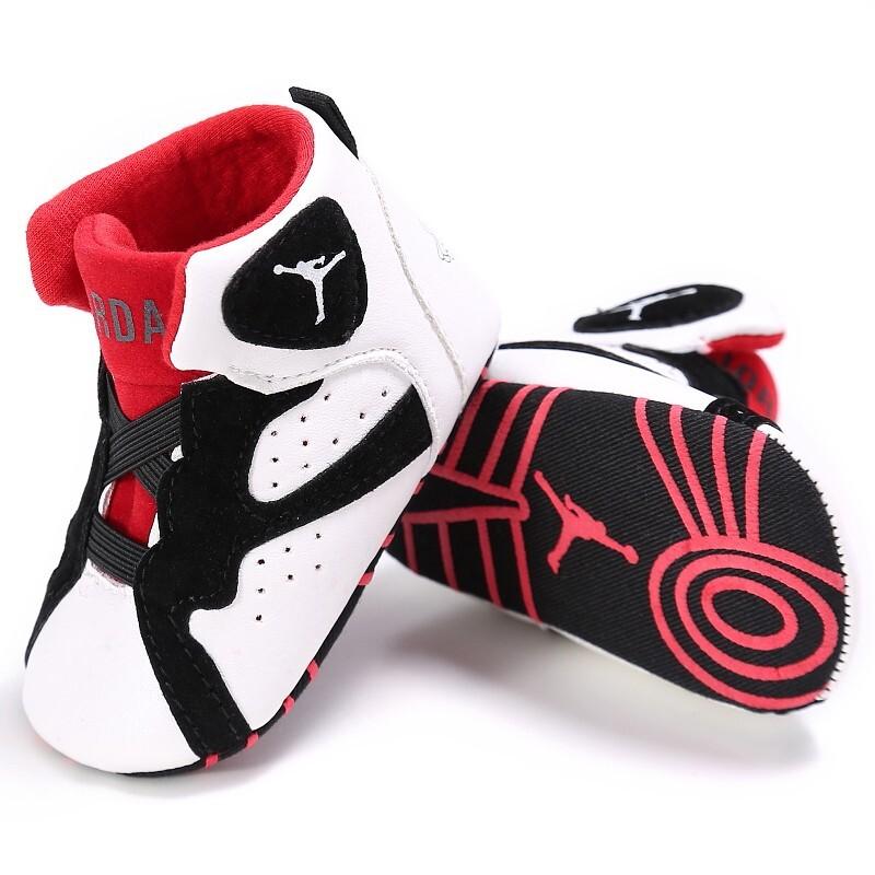 Classic Baby Boy Girl Crib Shoes Infant Sneakers Casual Shoes Newborn Baby Shoes