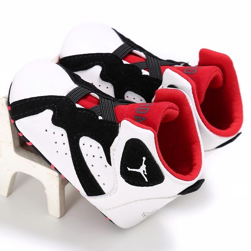 Classic Baby Boy Girl Crib Shoes Infant Sneakers Casual Shoes Newborn Baby Shoes