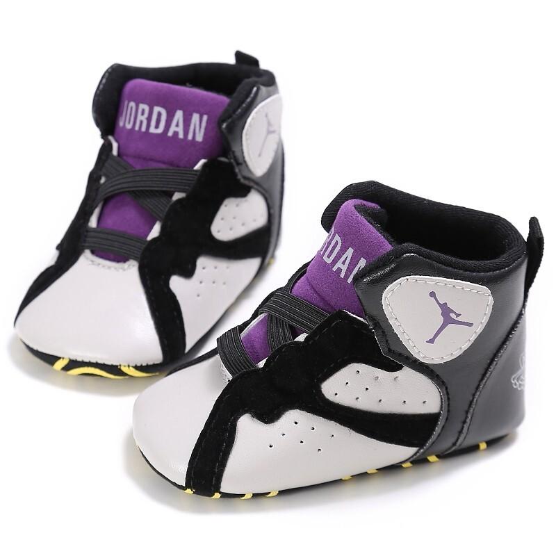 Classic Baby Boy Girl Crib Shoes Infant Sneakers Casual Shoes Newborn Baby Shoes