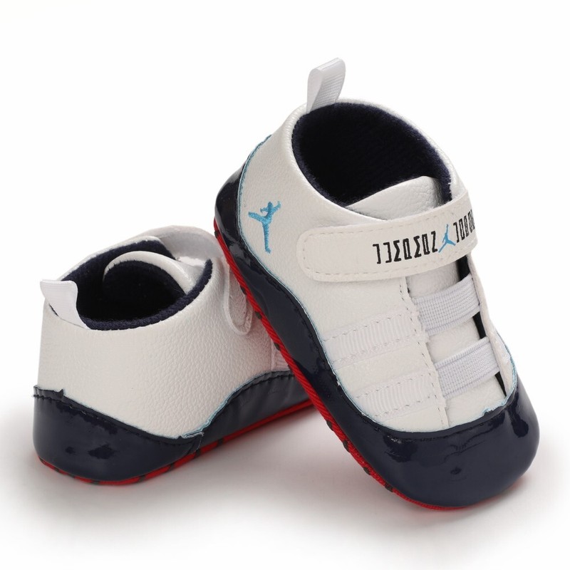 Classic Baby Boy Girl Crib Shoes Infant Sneakers Casual Shoes Newborn Baby Shoes