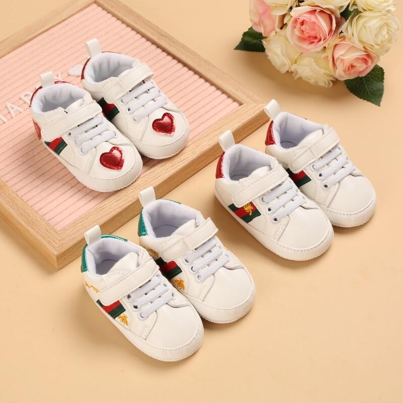 Classic Baby Boy Girl Crib Shoes Infant Sneakers Casual Shoes Newborn Baby Shoes