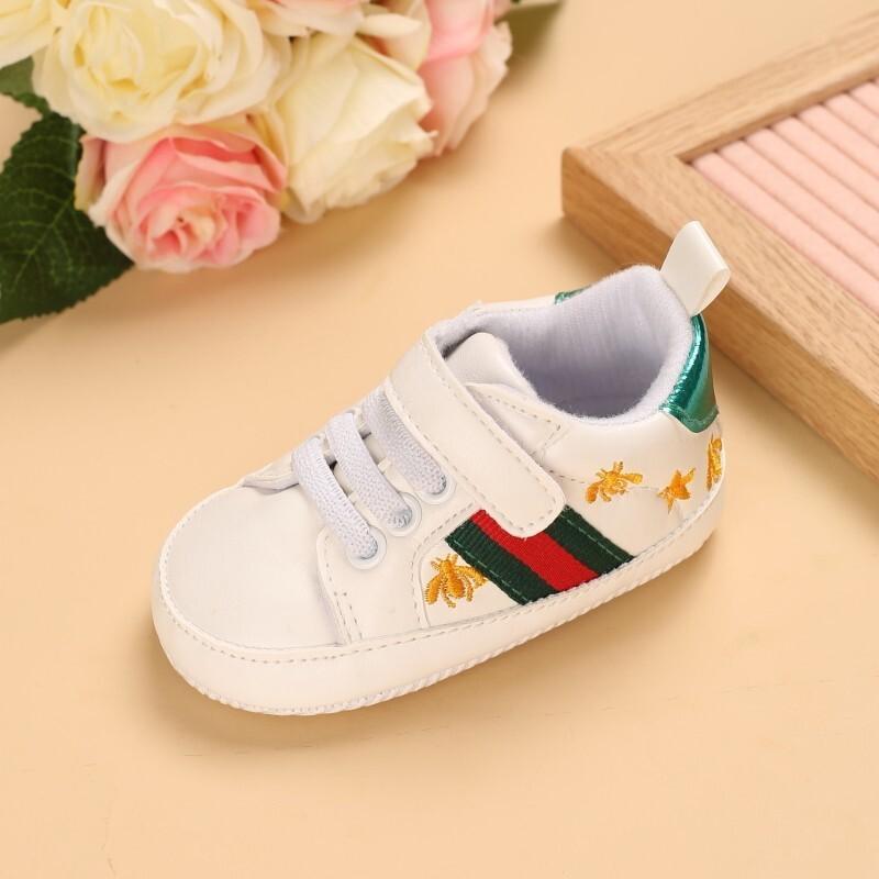 Classic Baby Boy Girl Crib Shoes Infant Sneakers Casual Shoes Newborn Baby Shoes