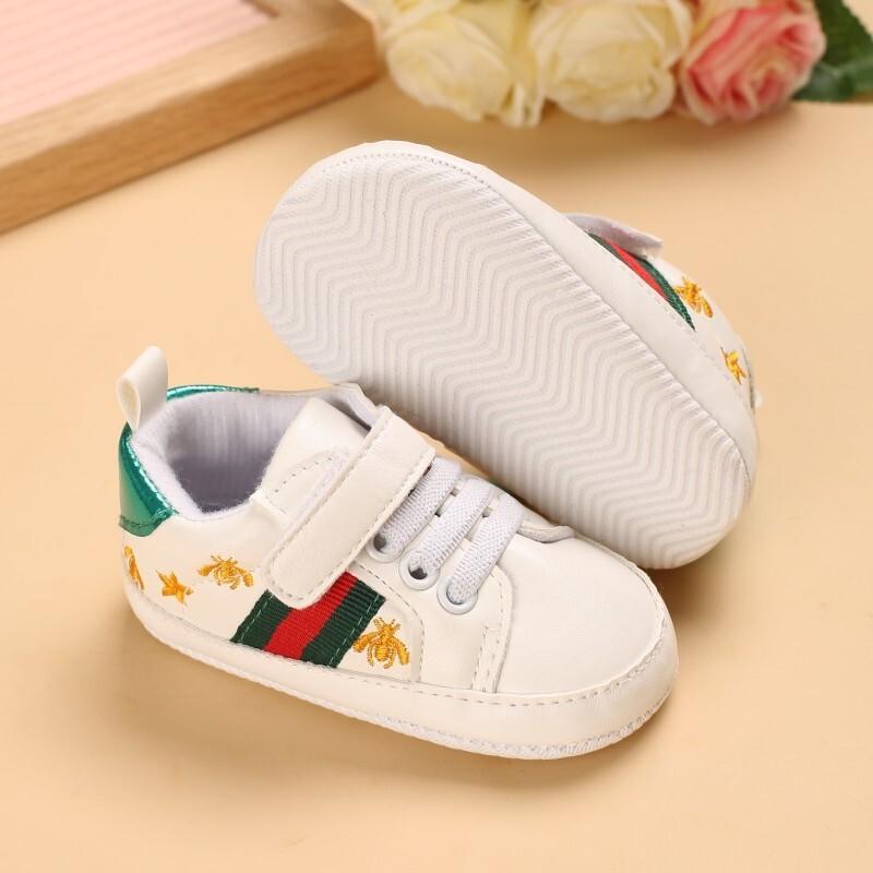 Classic Baby Boy Girl Crib Shoes Infant Sneakers Casual Shoes Newborn Baby Shoes