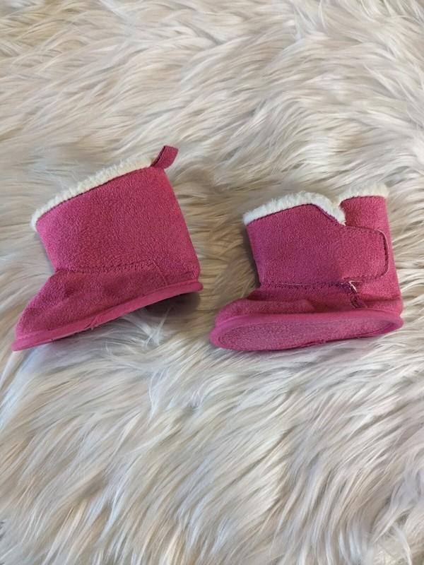 Classic Pink Crib Boots Booties With Faux Fur Trim Baby Girls Size 3-6M