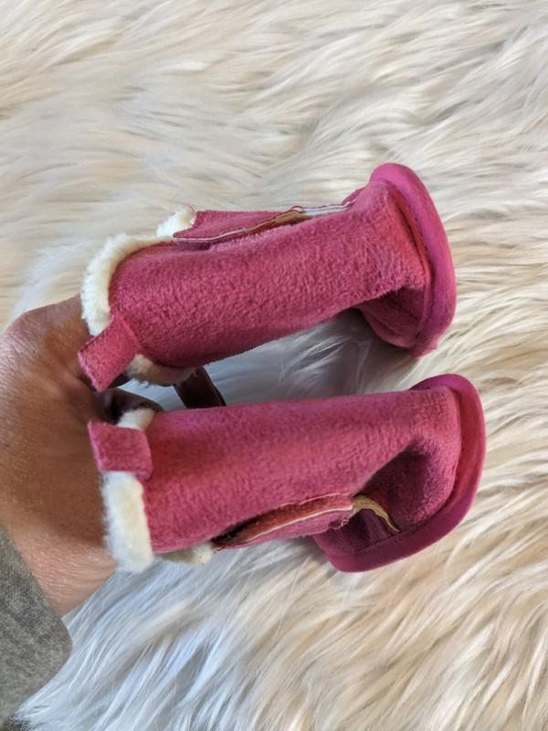 Classic Pink Crib Boots Booties With Faux Fur Trim Baby Girls Size 3-6M