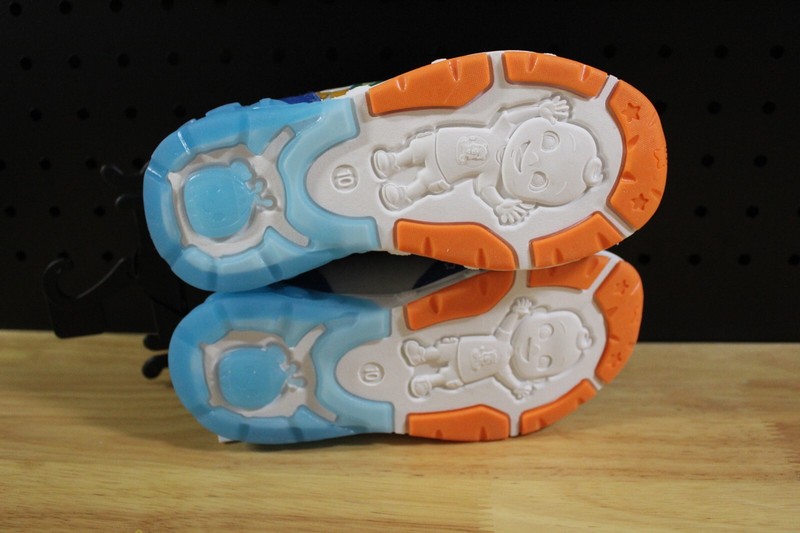 Cocomelon Toddler Boys Light Up Athletic Sneaker-Blue-Size 10 -NWT