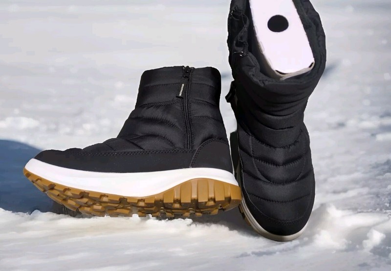 Columbia Womens Snowtrot Mid Snow Boot 200g Omni Heat Insulated Upper Sz 9 Wide