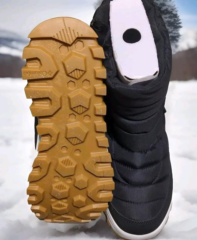 Columbia Womens Snowtrot Mid Snow Boot 200g Omni Heat Insulated Upper Sz 9 Wide