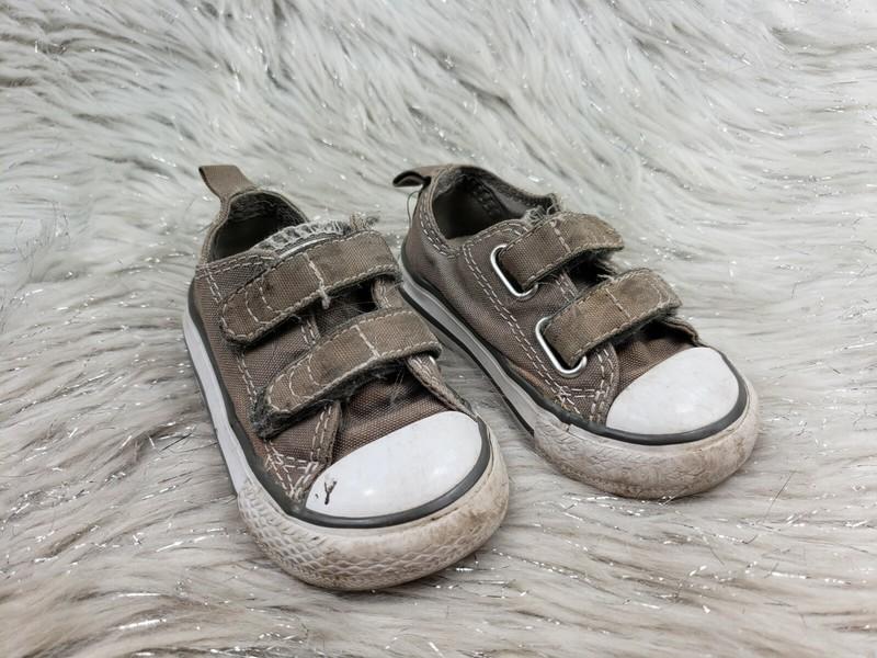 CONVERSE ALL STAR 711358F Gray Easy On Sneakers Kids Size 4