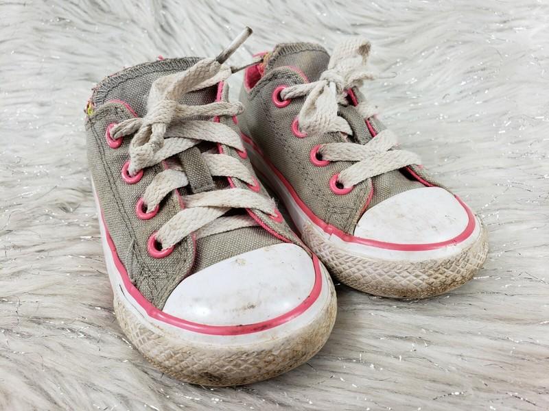 CONVERSE ALL STAR Gray Pink Sneakers Toddler Infamt Size 6