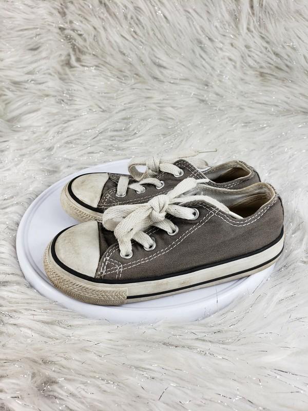 CONVERSE ALL STAR Infant Size 9 Lace Up Sneakers