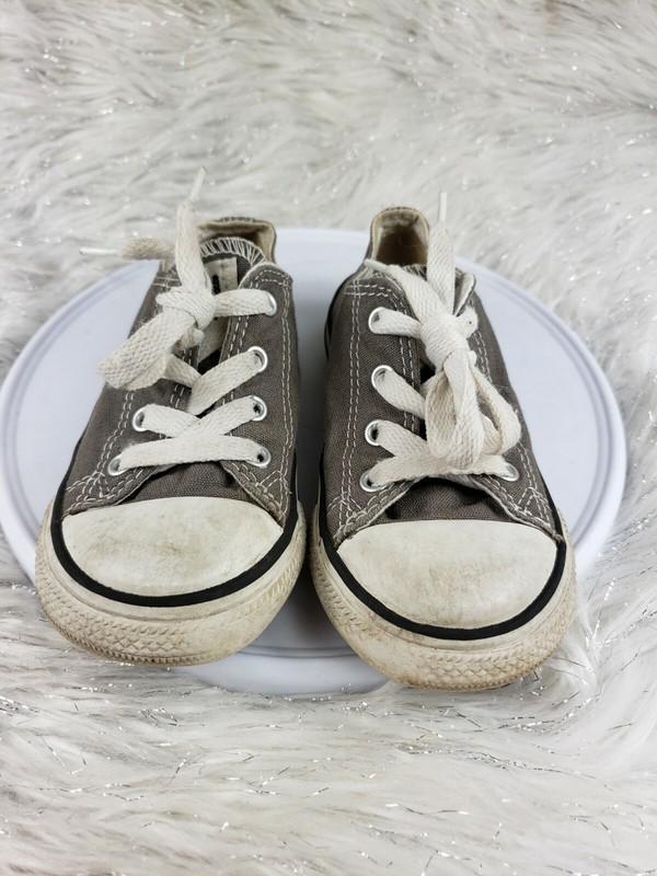 CONVERSE ALL STAR Infant Size 9 Lace Up Sneakers