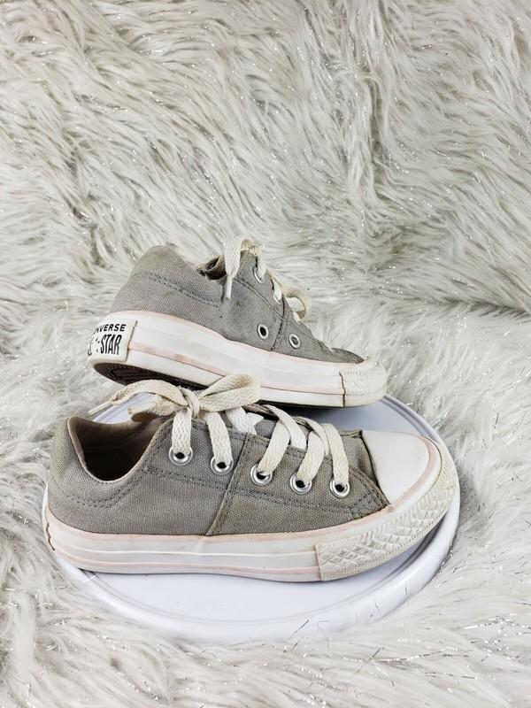 CONVERSE ALL STAR Junior Size 11 Gray Pink Sneakers