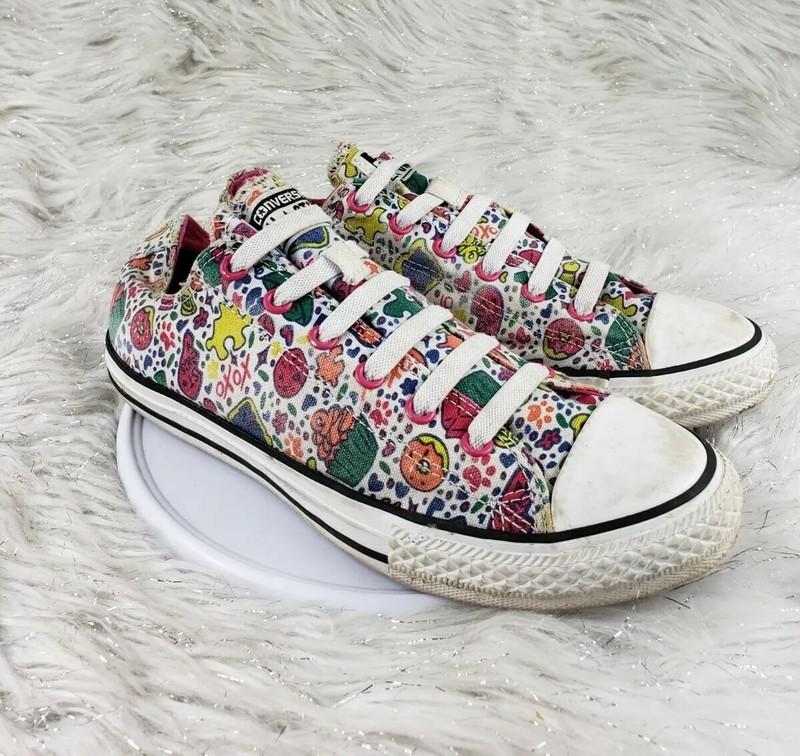 CONVERSE ALL STAR Juniors Size 5 Donut Cupcake Puzzle Love Sneakers