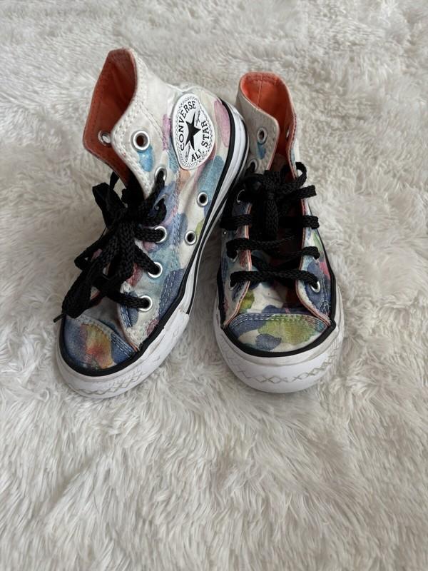 Converse All Star Little Kid Sz. 11 Multicolor Design Colorful High Tops. Cute