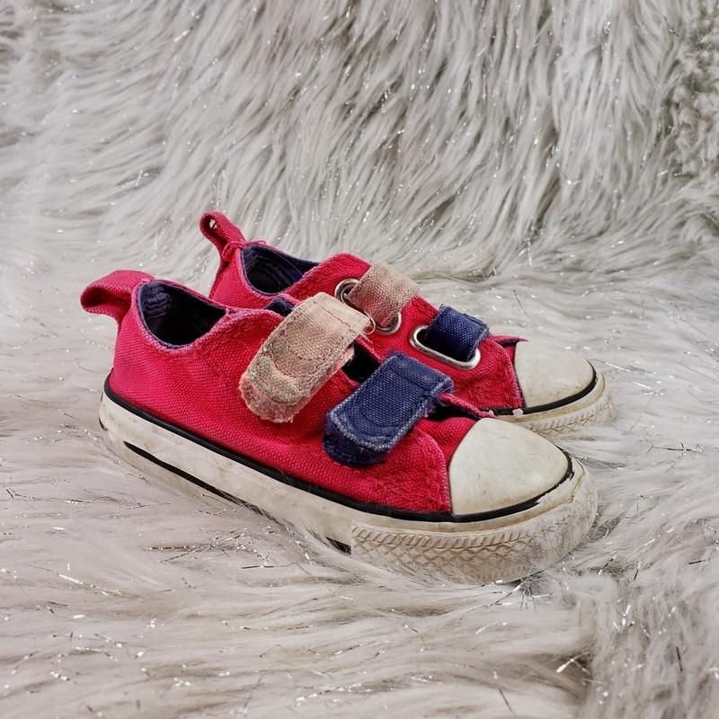 CONVERSE ALL STAR Pink Sneakers Easy On Toddler Size 6