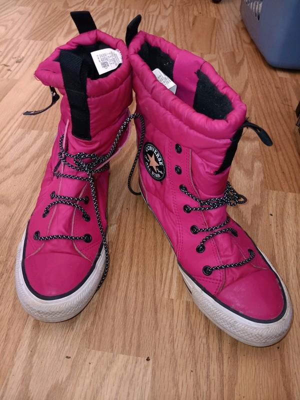 Converse Chuck Taylor Junior's Pink Pop Boots Size 5