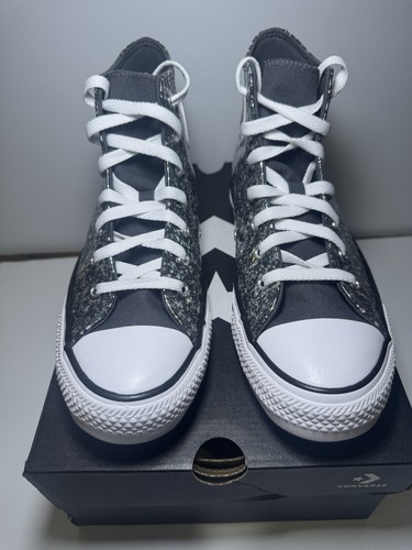 Converse Dark Matter/White Girl Hi Top Sneakers Us Size (1 19.5 Cm)(6 24 Cm)