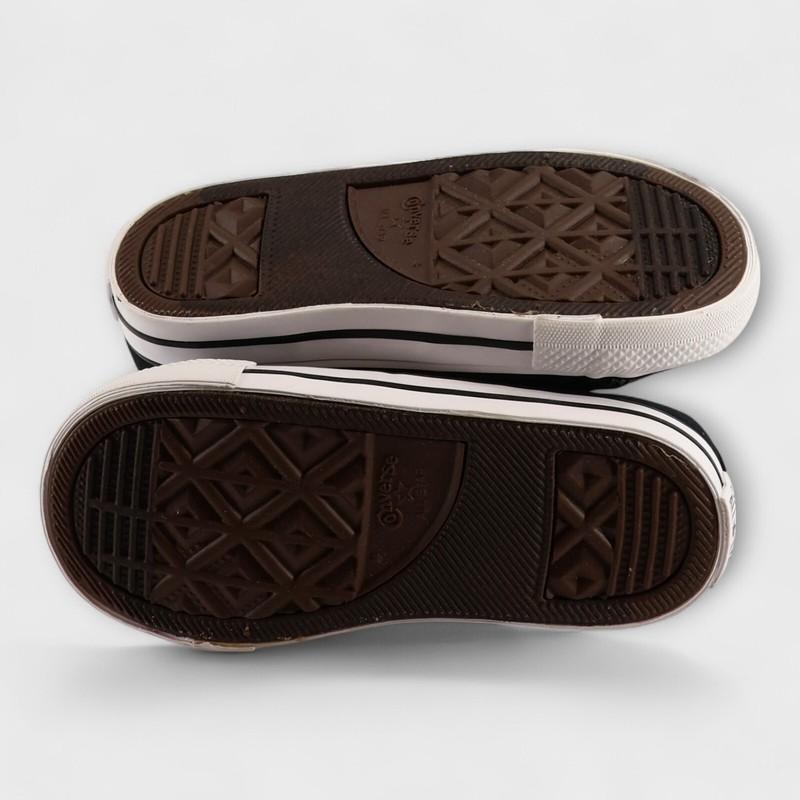 Converse Infant Chuck Taylor All Star Low Top Shoes Sneakers Size 8