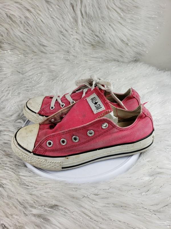 CONVERSE Youth Size 2 Hot Pink Lace Up Sneakers