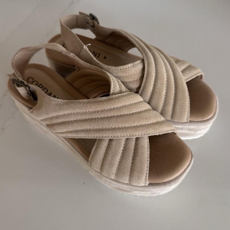 Cordani Yvonne Platform Wedge Sandals Beige Tan Suede Womens 38 Made In Italy