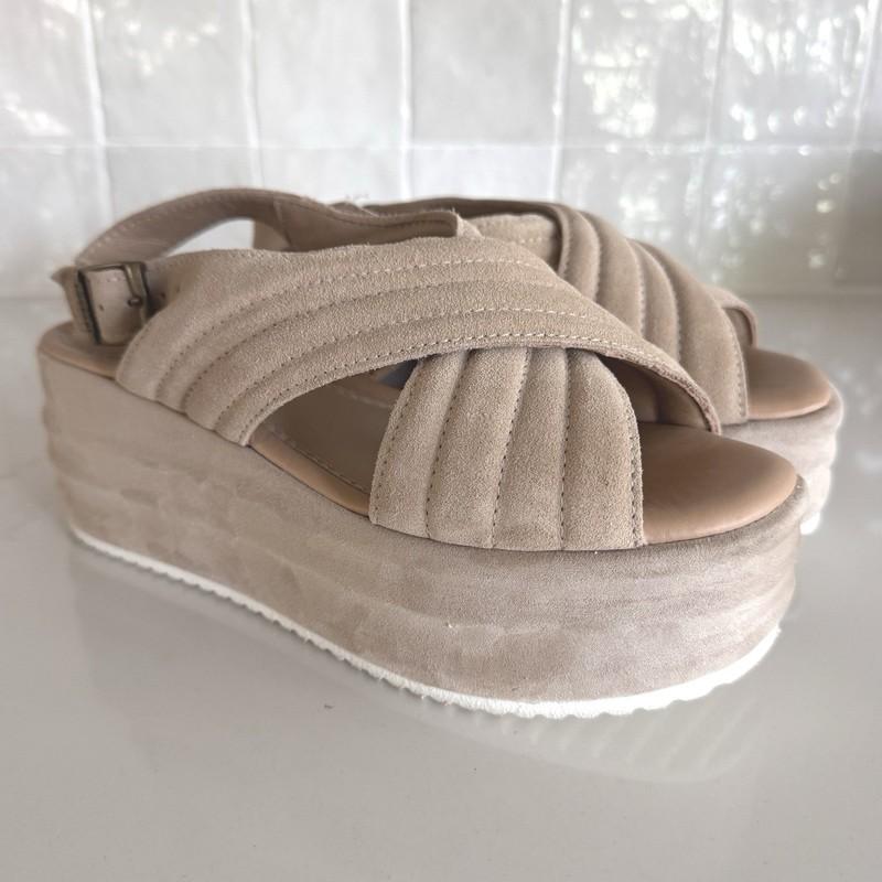 Cordani Yvonne Platform Wedge Sandals Beige Tan Suede Womens 38 Made in Italy