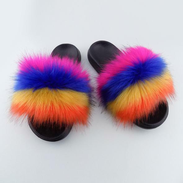 Cozy Faux Fur Slide Slippers–Women’s Fluffy Open Toe Slipper-Soft Plush Comfort