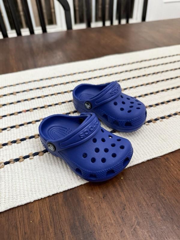 Crocs Blue Clogs Shoes Size 2C 3C Baby toddler NWOB