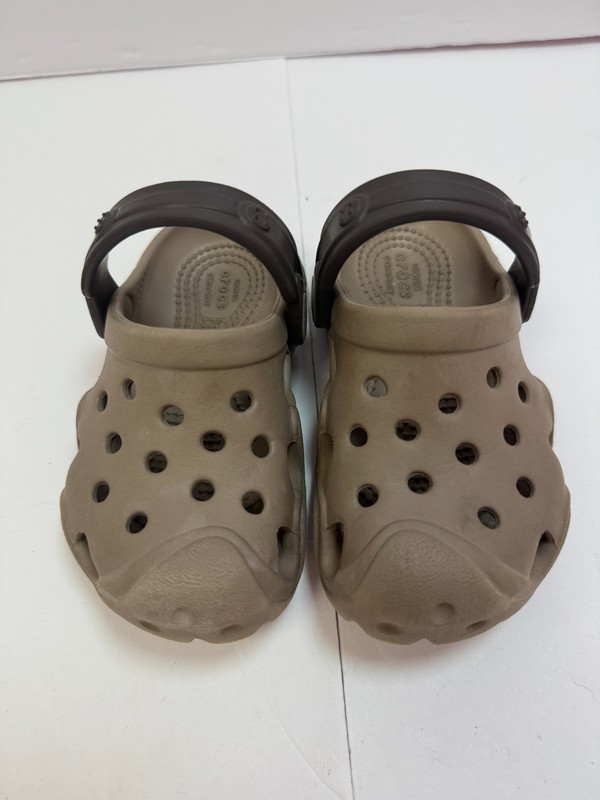 Crocs Classic Clog Taupe Brown Slip On Sandals Water Shoes Kids Unisex Size 6