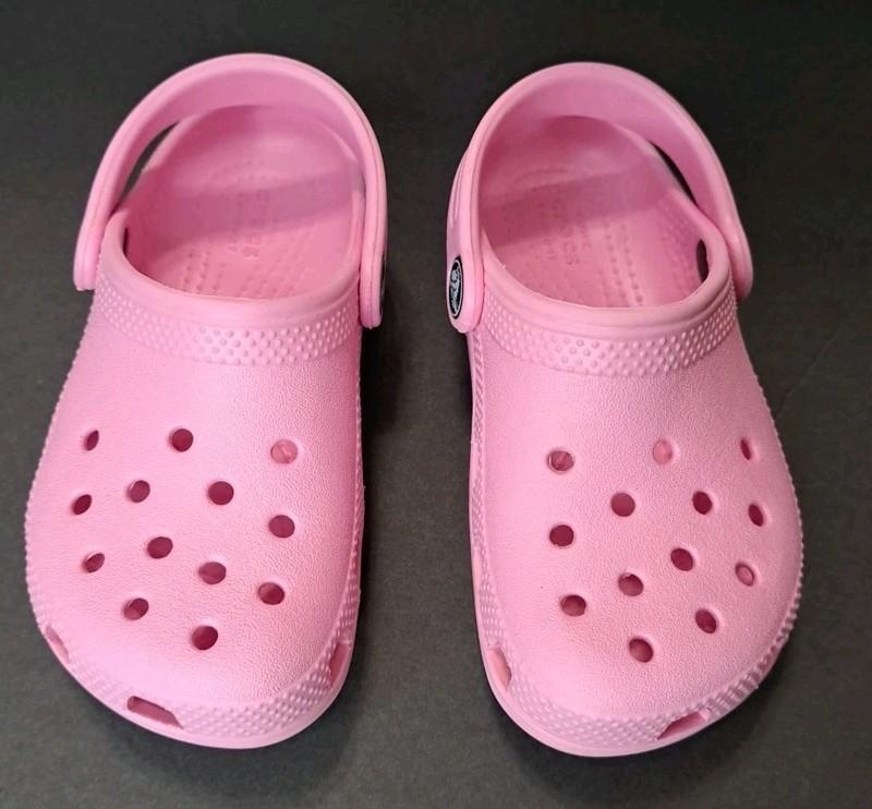 CROCS Iconic Comfort Toddler Girl Soft Pink Clogs Size C 9