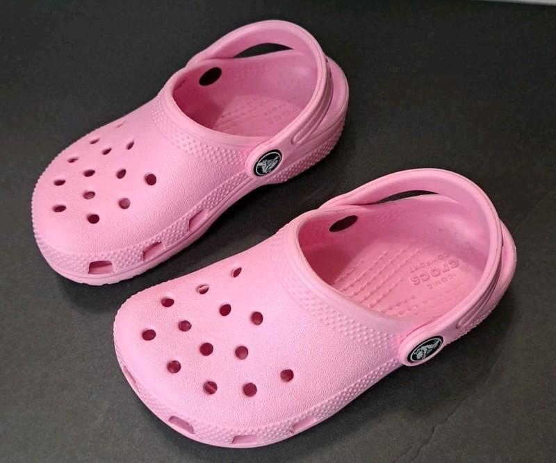 CROCS Iconic Comfort Toddler Girl Soft Pink Clogs Size C 9
