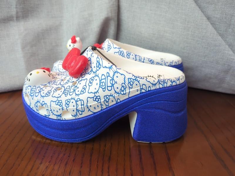 Crocs Sanrio Hello Kitty Womens 9 Platform Siren Clogs Red Bows Blue White