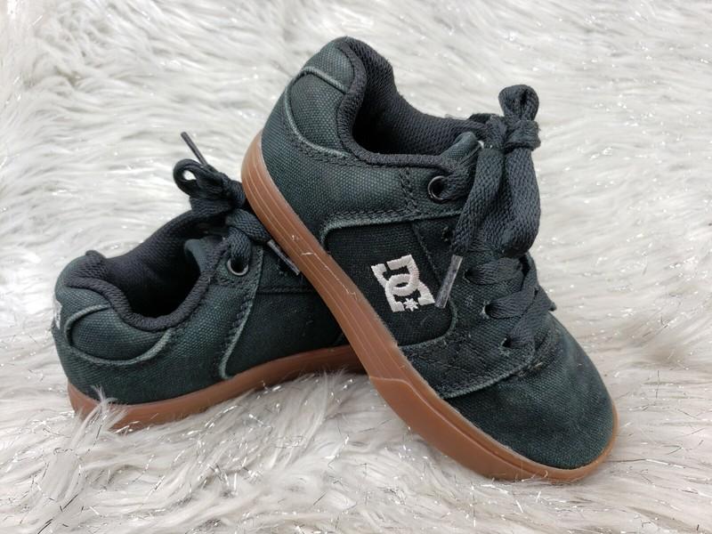 DC SHOES Black Casual Sneakers Child Size 11 / 28