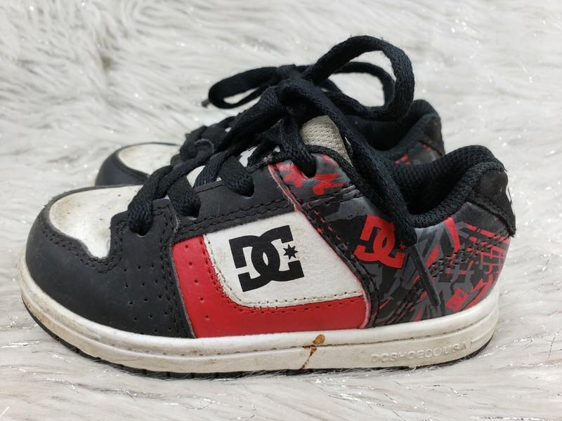 DC SHOES Toddlers Size 8 Nation SE Black Red White Sneakers