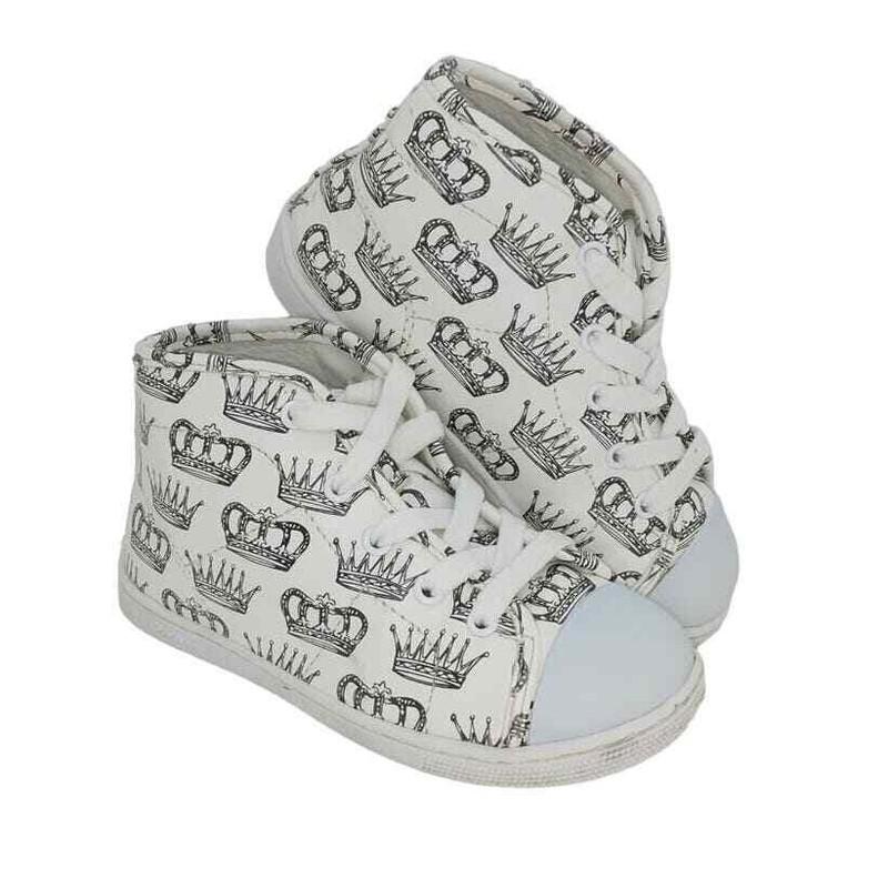 Deezzys Marley Toddlers Pre-owned Designer HiTop White w/Crowns Sneakers- sz. 9C