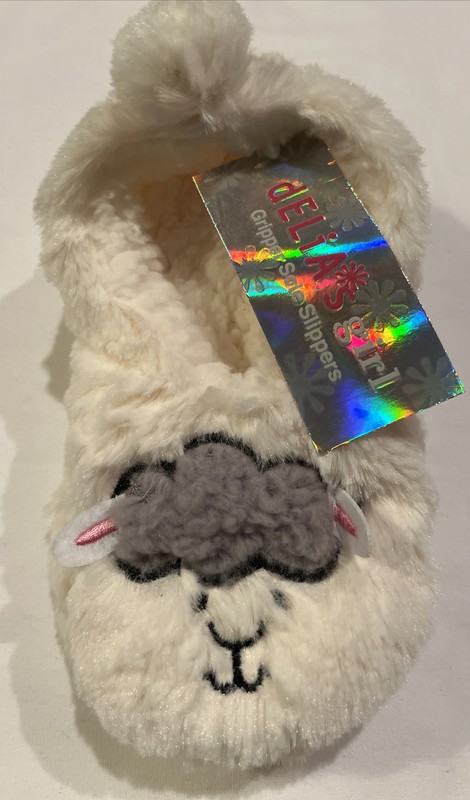 Delia’s Girls Gripper Sole Slippers size 10-4 NWT