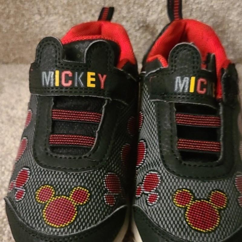 Disney Jr Mickey Kids No Tie Sneakers Size 10