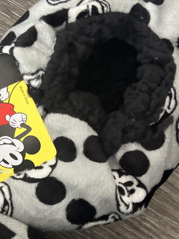 Disney Mickey Mouse Fuzzy Babba Slipper Socks Size 2T-3T Slip Safe