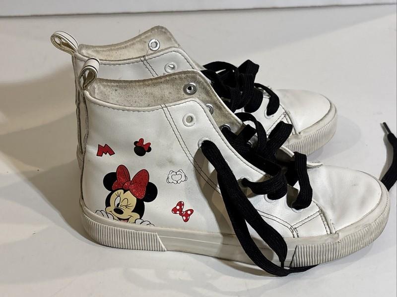 Disney Minnie Mouse Youth Size 2 White Tennis Shoes Sneakers