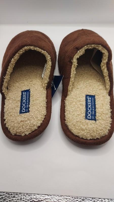 Dockers Youth Slippers Shoes Size Large 2/3 Memory Foam Temperature Regulated