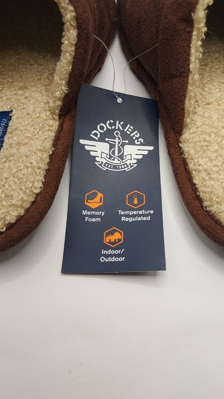 Dockers Youth Slippers Shoes Size Large 2/3 Memory Foam Temperature Regulated