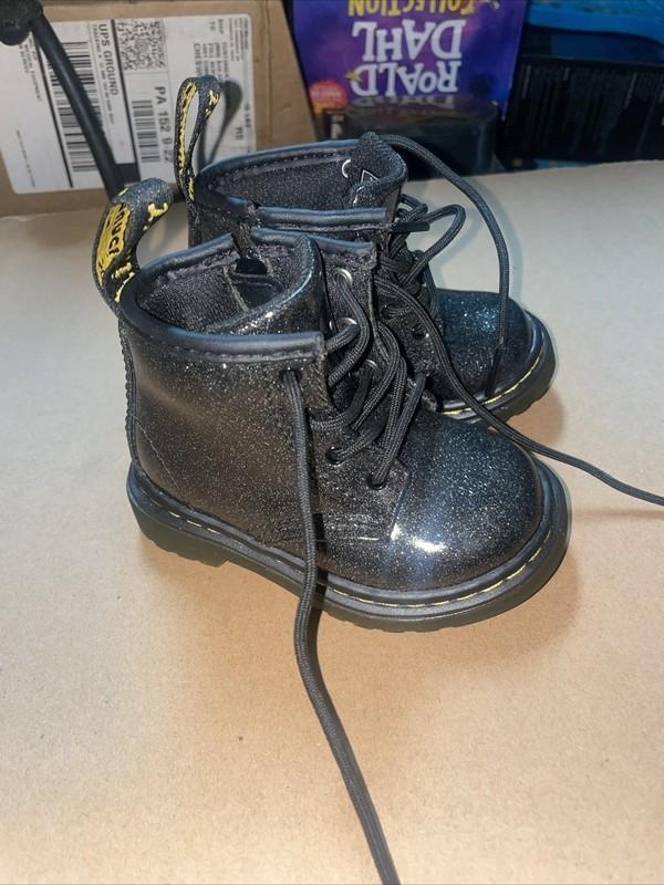Dr Martens 1460 Toddler Youth Sz 4 Shoes Black Patent Leather Combat Boots Zip