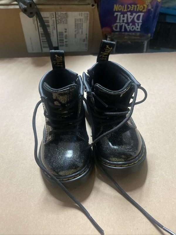 Dr Martens 1460 Toddler Youth Sz 4 Shoes Black Patent Leather Combat Boots Zip