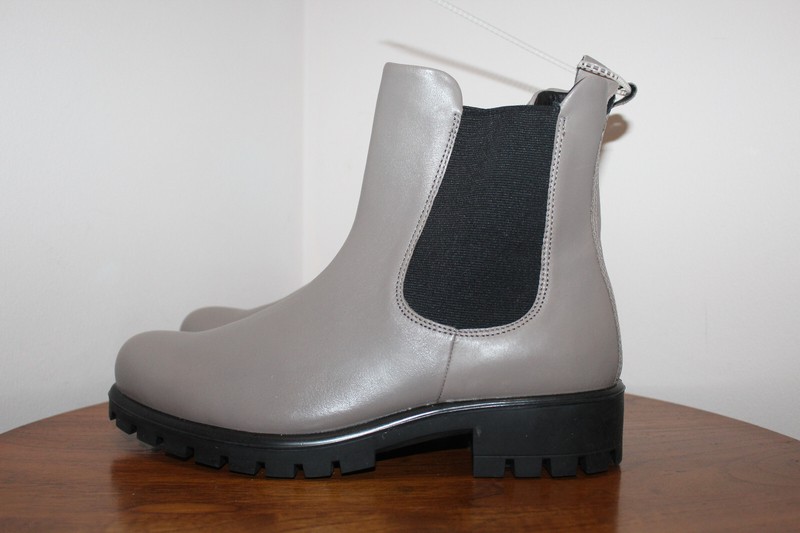 ECCO WOMENS MODTRAY CHELSEA BOOT LEATHER ELASTIC GORE TAUPE SIZ 39 & 40 EU