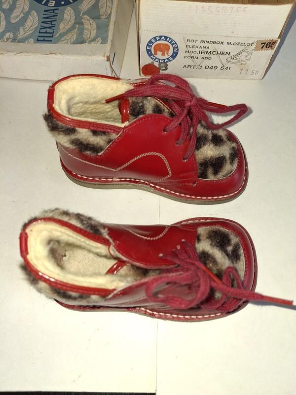 Elefante Market Flexana Size 18 Infant Shoes With Box