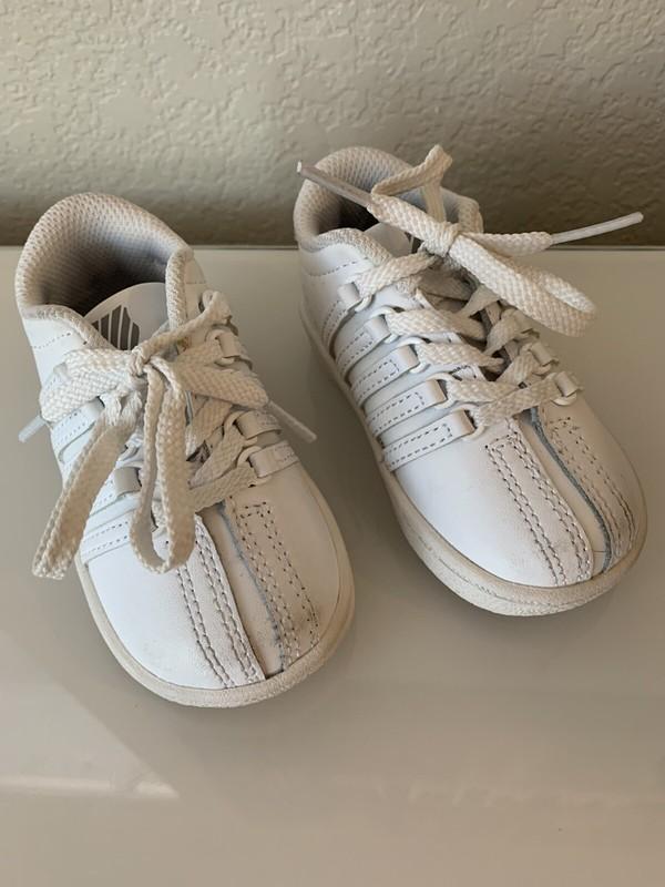 EUC K-SWISS white toddler tennis shoes sneaker Toddler 4 string tie - SHIPS FREE