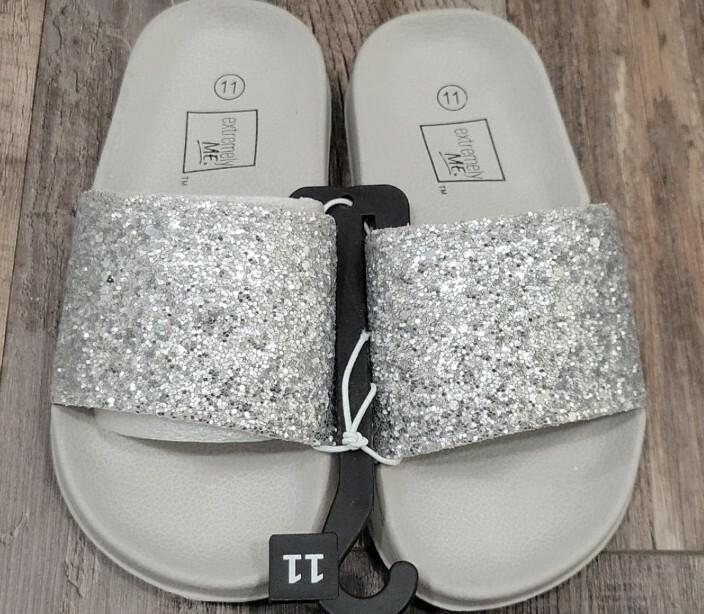 Extremely Me Girls Silver glitter slides NEW varies sizes