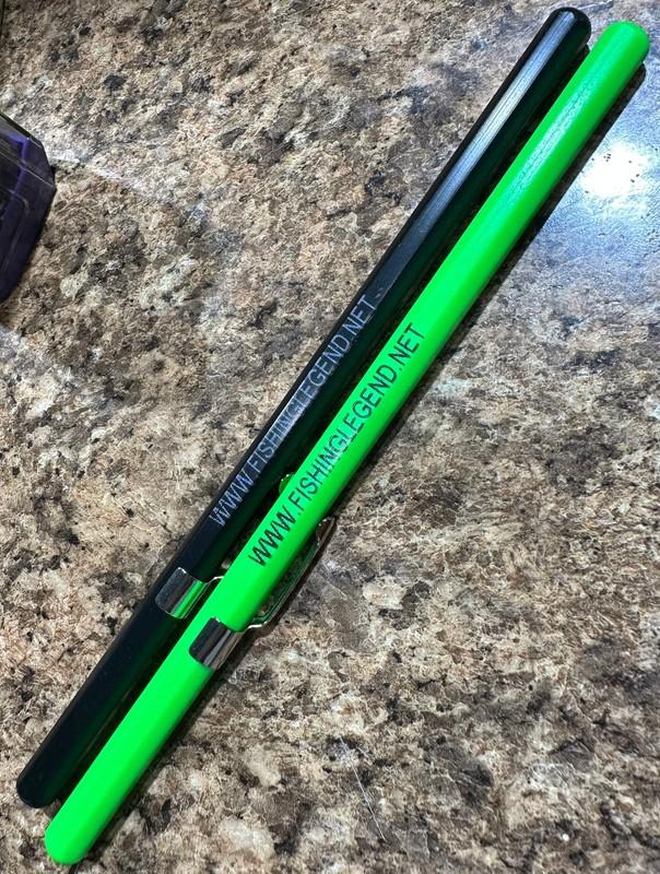 FISHING LEGEND HOOK REMOVER SELECT COLOR DEHOOKER SHIRT CLIP EASY TO USE