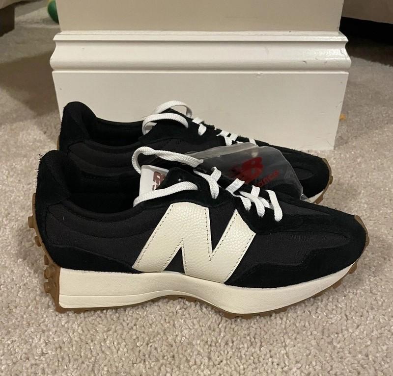 [FLASH SALE]-New Balance 327 Women Black With White And Mineral Red