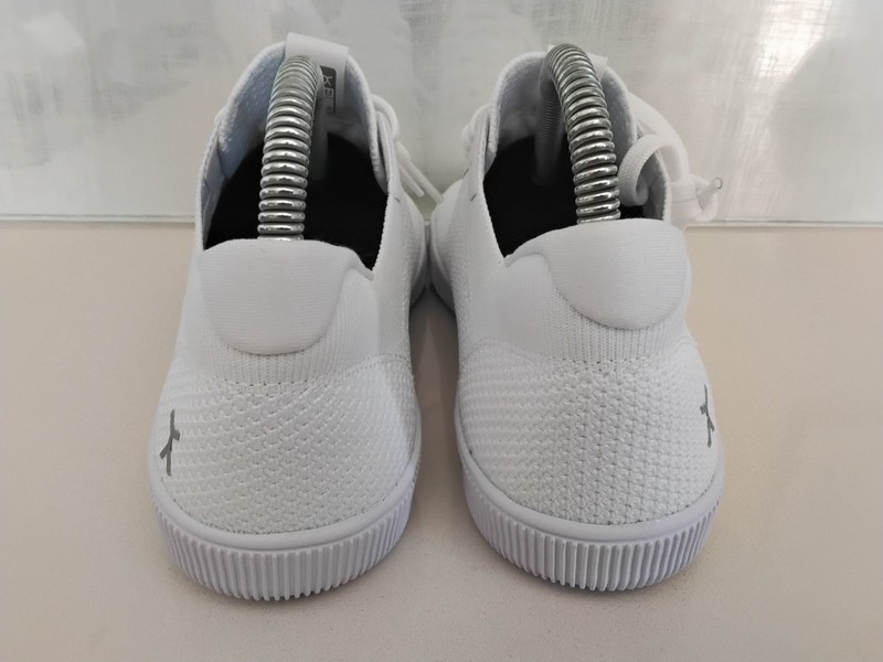Flux Women's Adapt Trainer White Athletic Knit Barefoot Shoe Sneaker Size 8.5